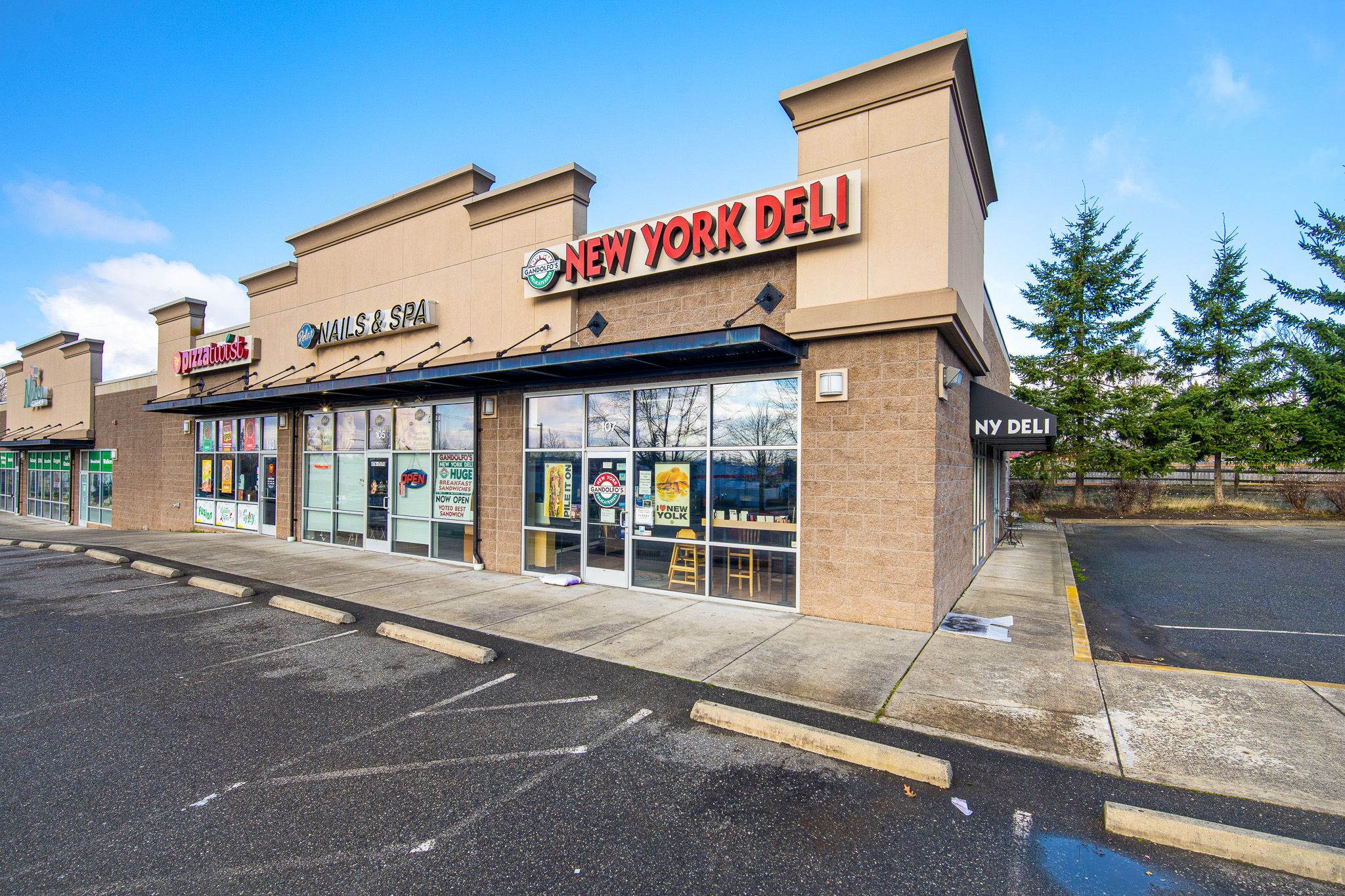 Legendary Deli Location near Walmart in Bellingham now on the Market